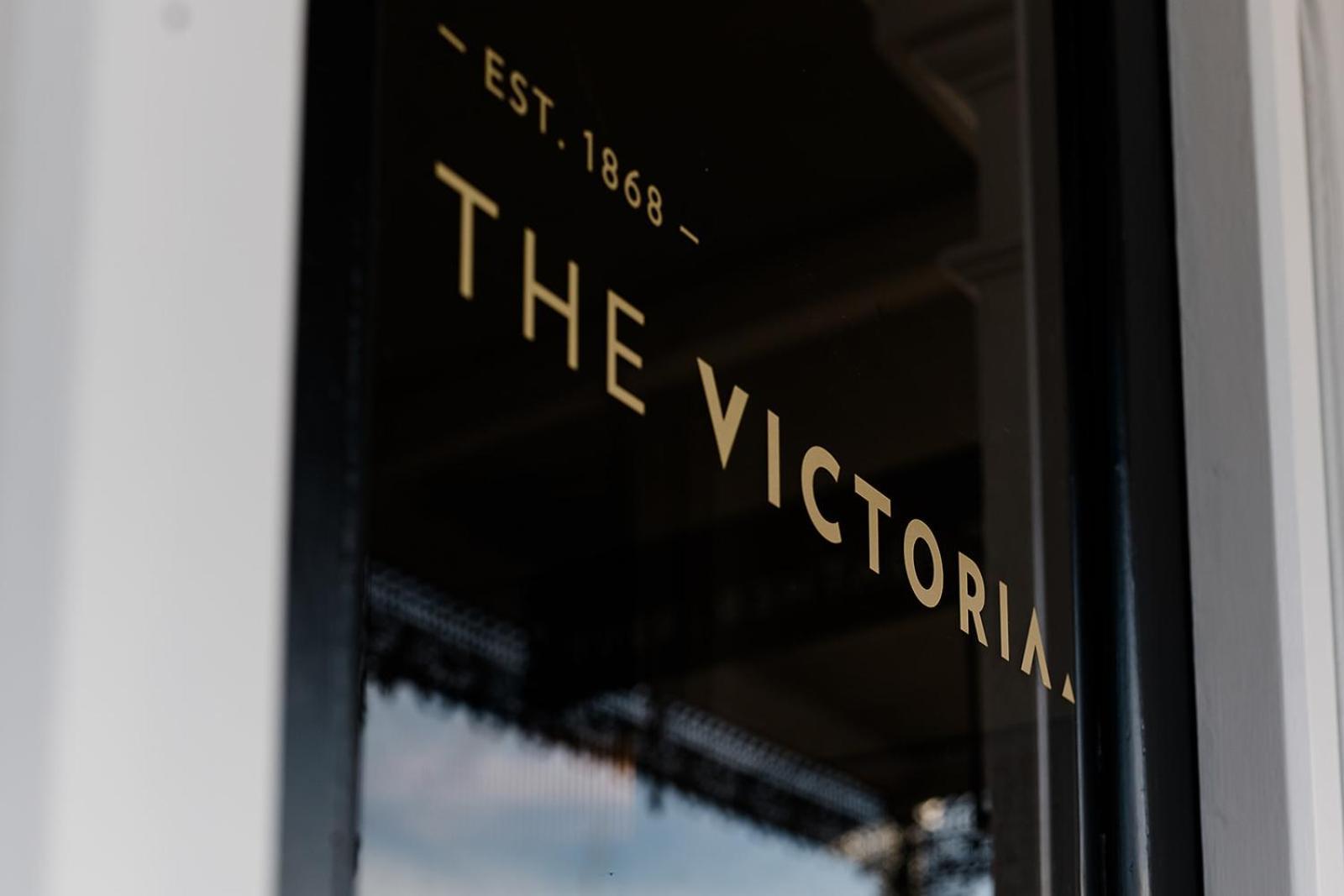 The Victoria Hotel Rutherglen Exterior photo